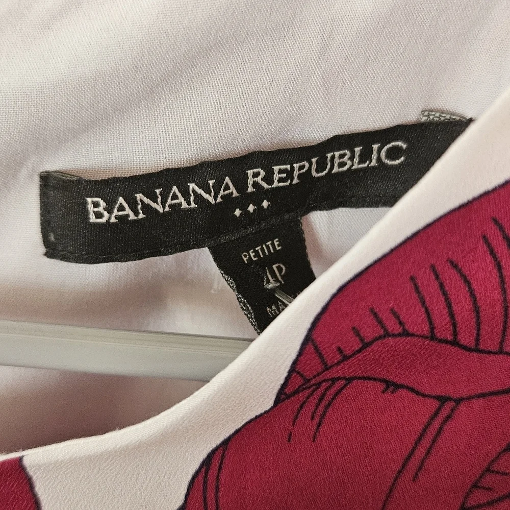 Banana Republic Factory pink and white floral sheath dress size 4P - Picture 3 of 3